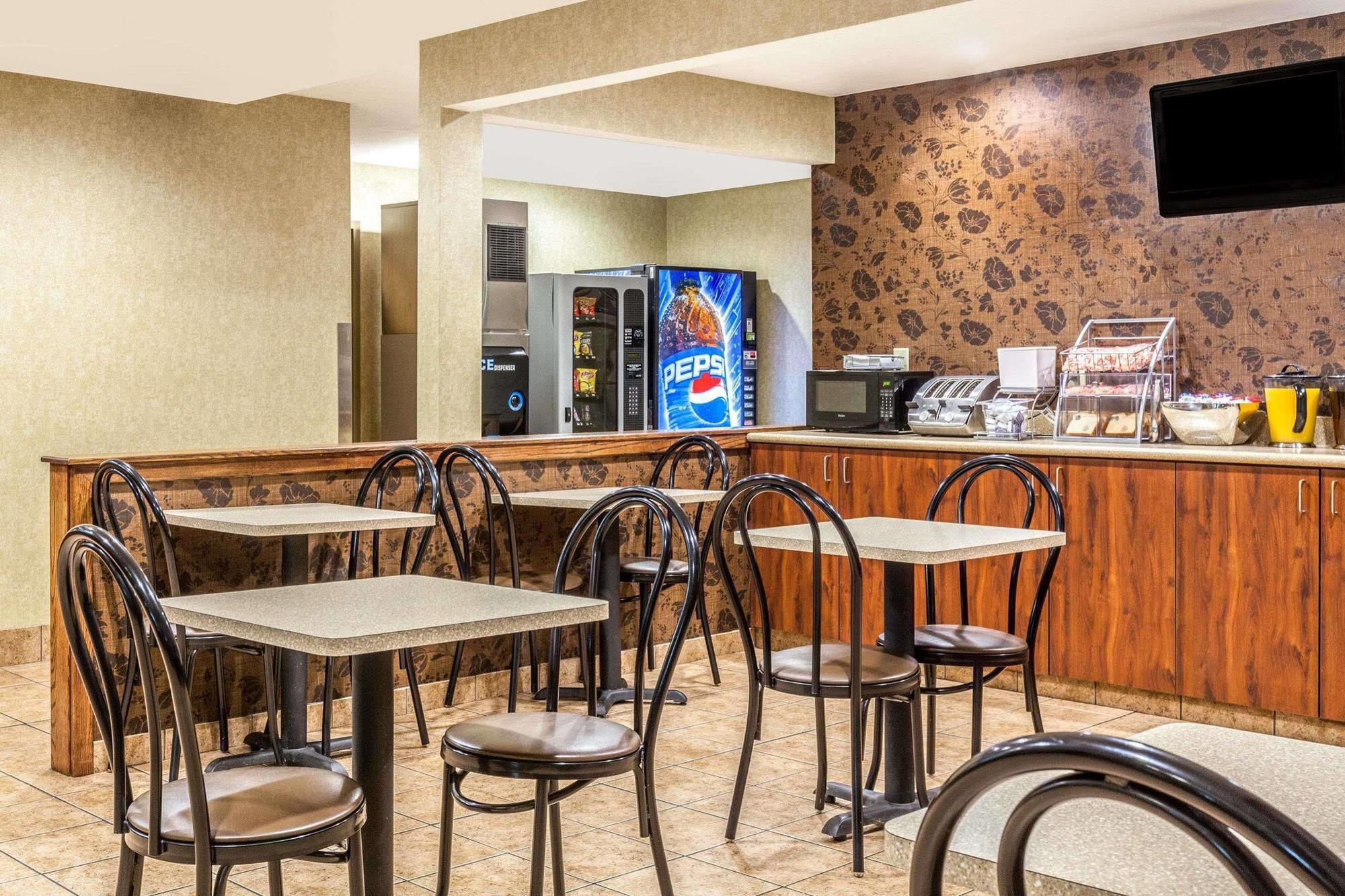 Super 8 By Wyndham Liverpool/Clay/Syracuse Area Exteriér fotografie